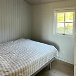 Bright And Charming Summer House Near *