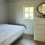 Bright And Charming Summer House Near *
