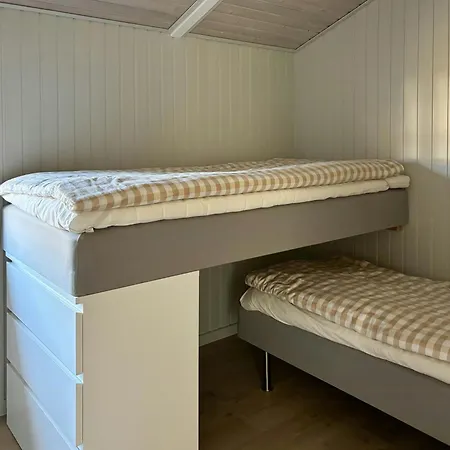 Bright And Charming Summer House Near