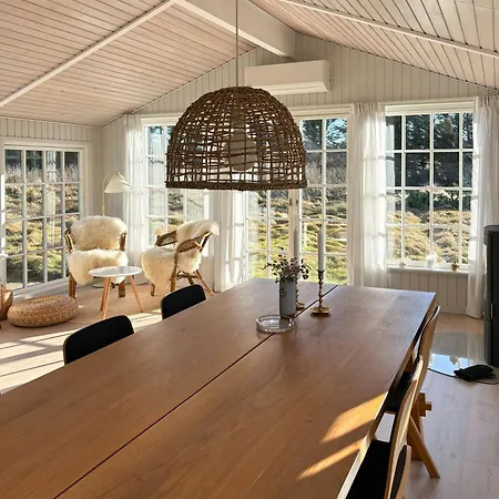 Bright And Charming Summer House Near Дом отдыха